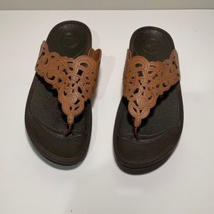 Fitflop brown leather thong sandals